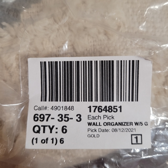 NWT Wall Organizer Gold like detail ✨️ - Picture 6 of 6